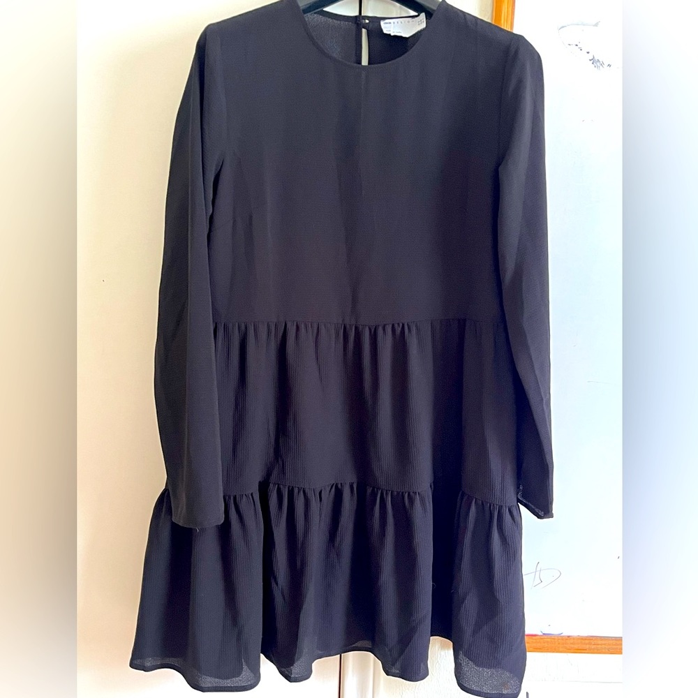 ASOS Design long sleeve tired smock mini dress in black; Sz. 6